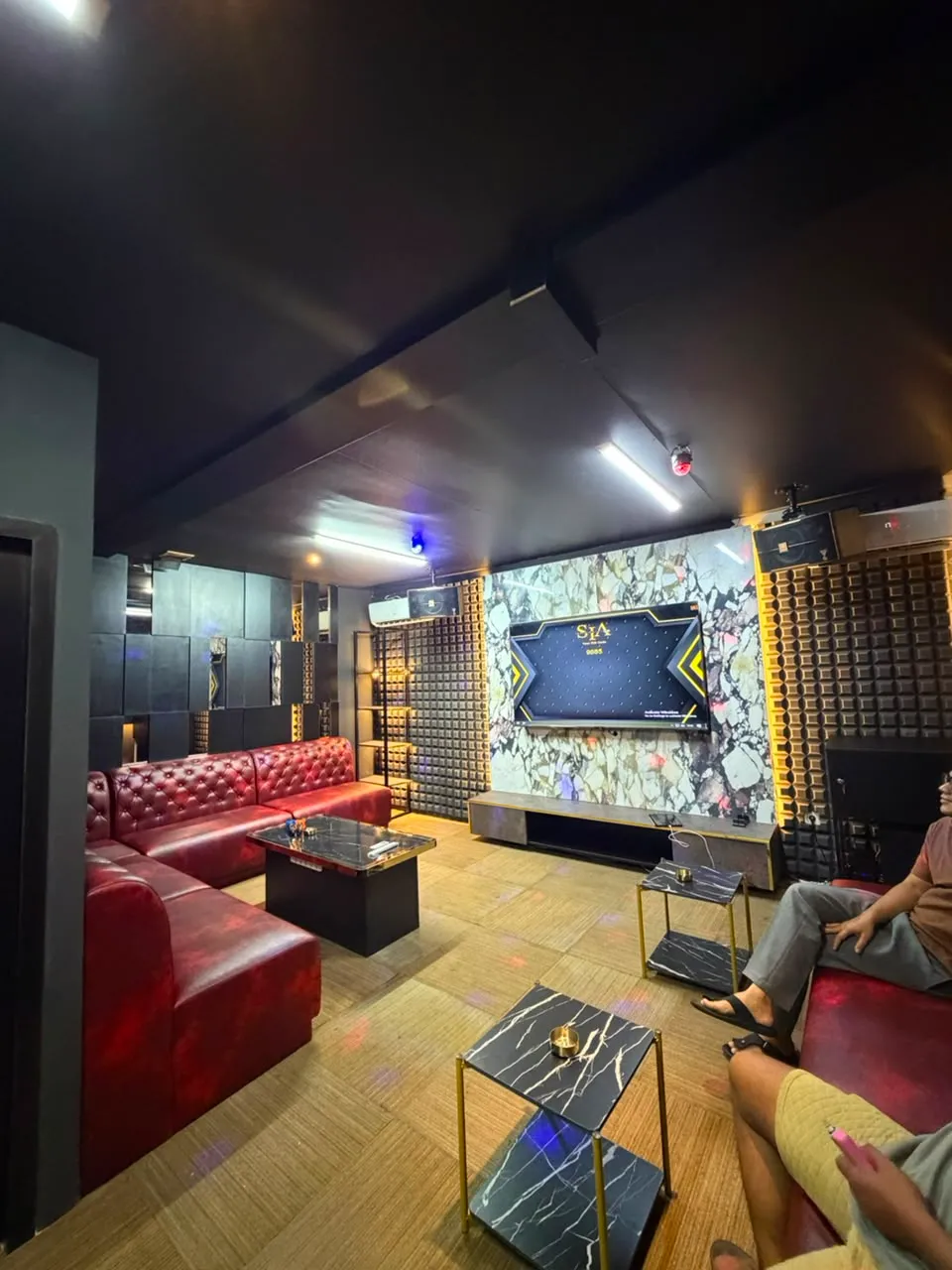 Karaoke Lounge